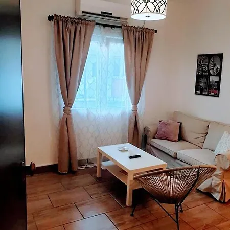 Studio Apartmant Leona With Parking Place Apartment *