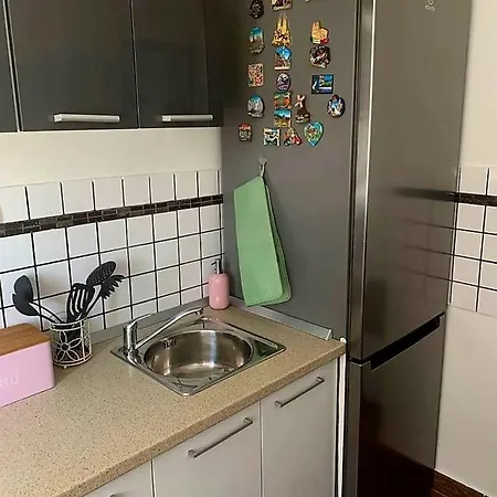 Studio Apartmant Leona With Parking Place