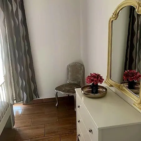 Studio Apartmant Leona With Parking Place