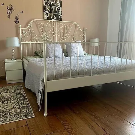 Studio Apartmant Leona With Parking Place *