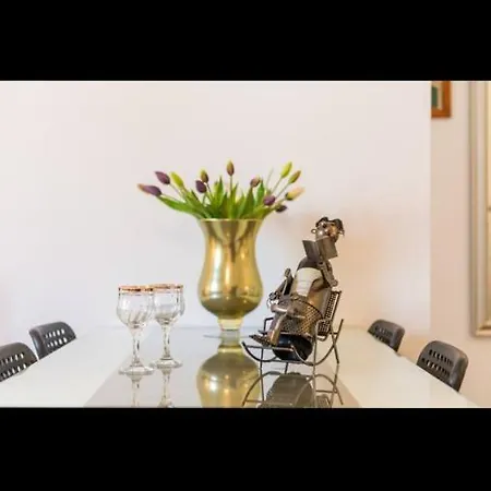 Studio Apartmant Leona With Parking Place *